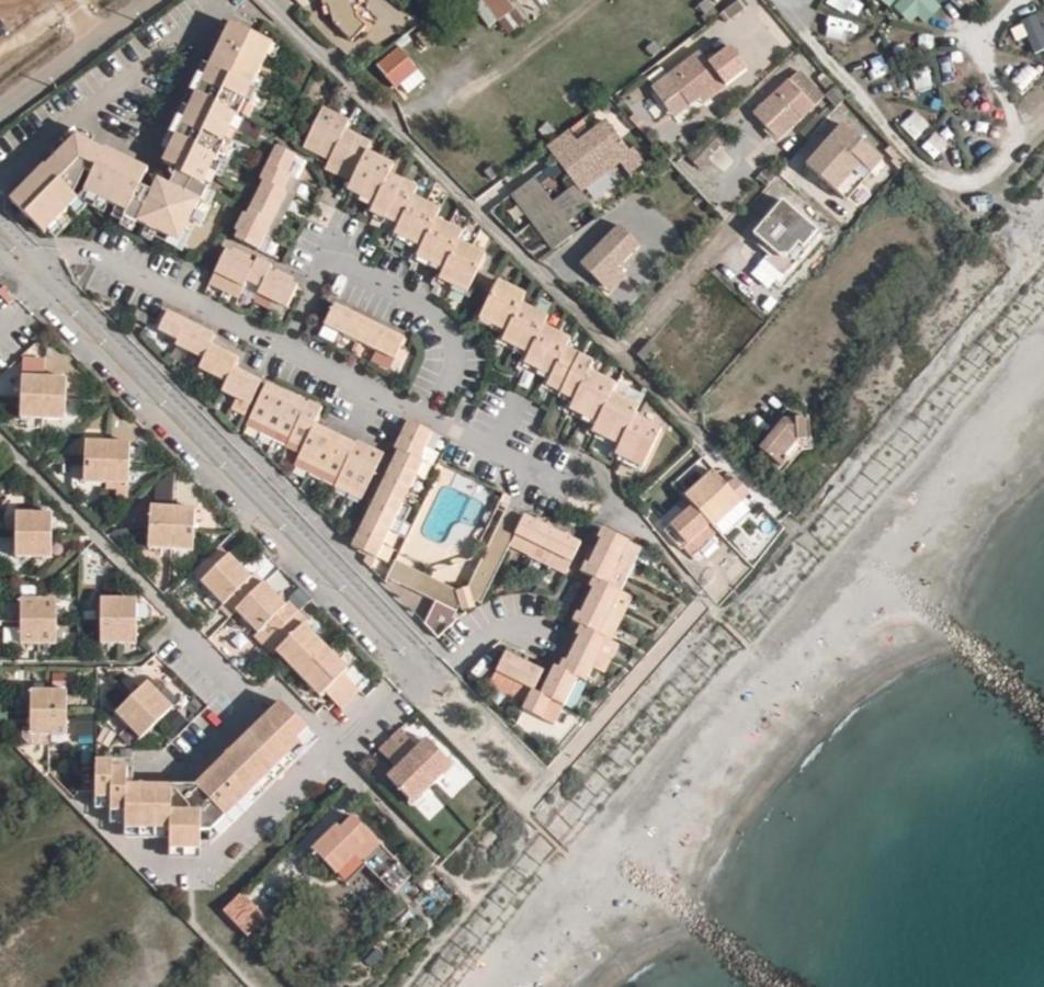 Duplex Terrasse Vue Mer Acces Plage Et Piscine... Фронтиньян Экстерьер фото